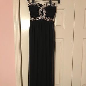 Strapless, size 3, black prom dress